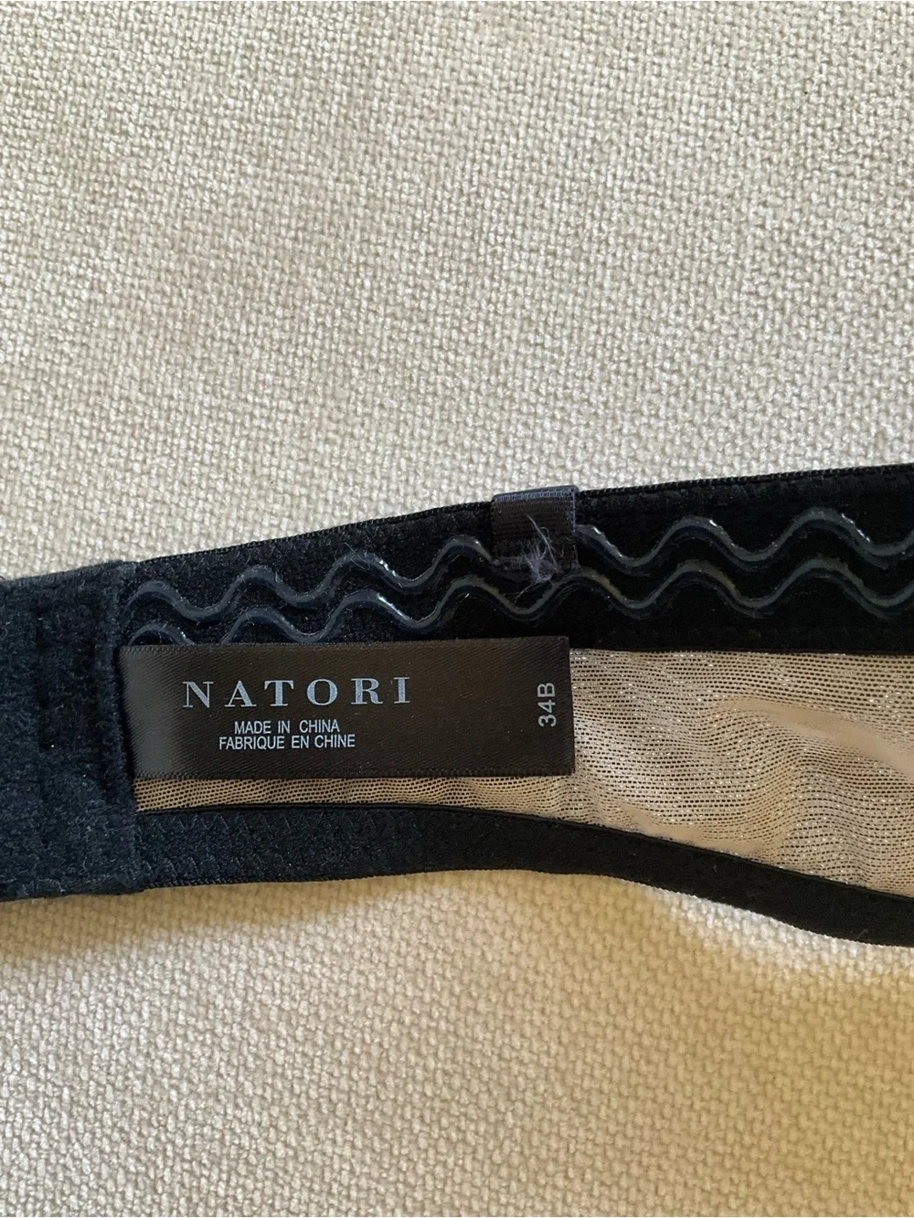 Natori  Calais Strapless Bra 34 B Underwire, Molded Black/Nude Lace
